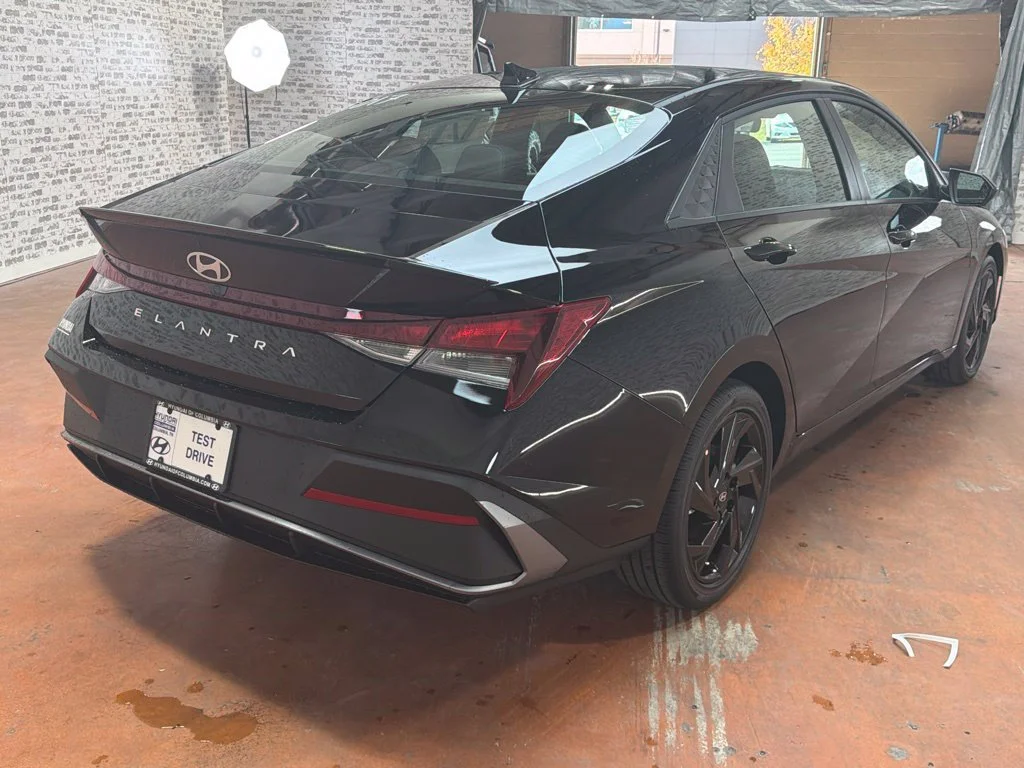 New 2026 Abyss Black Hyundai SEL Sport image 7