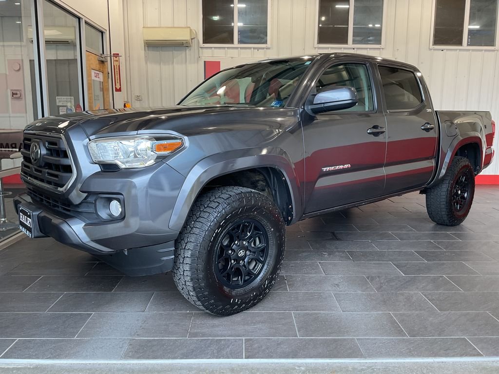 Used 2019 Gray Toyota SR5 image 2