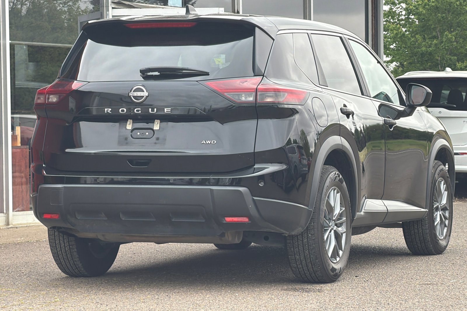 Used 2024 Super Black Nissan S image 4