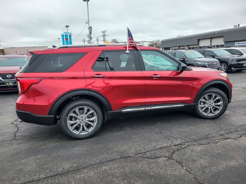 Used 2024 Rapid Red Metallic Tinted Clearcoat Ford Limited image 11