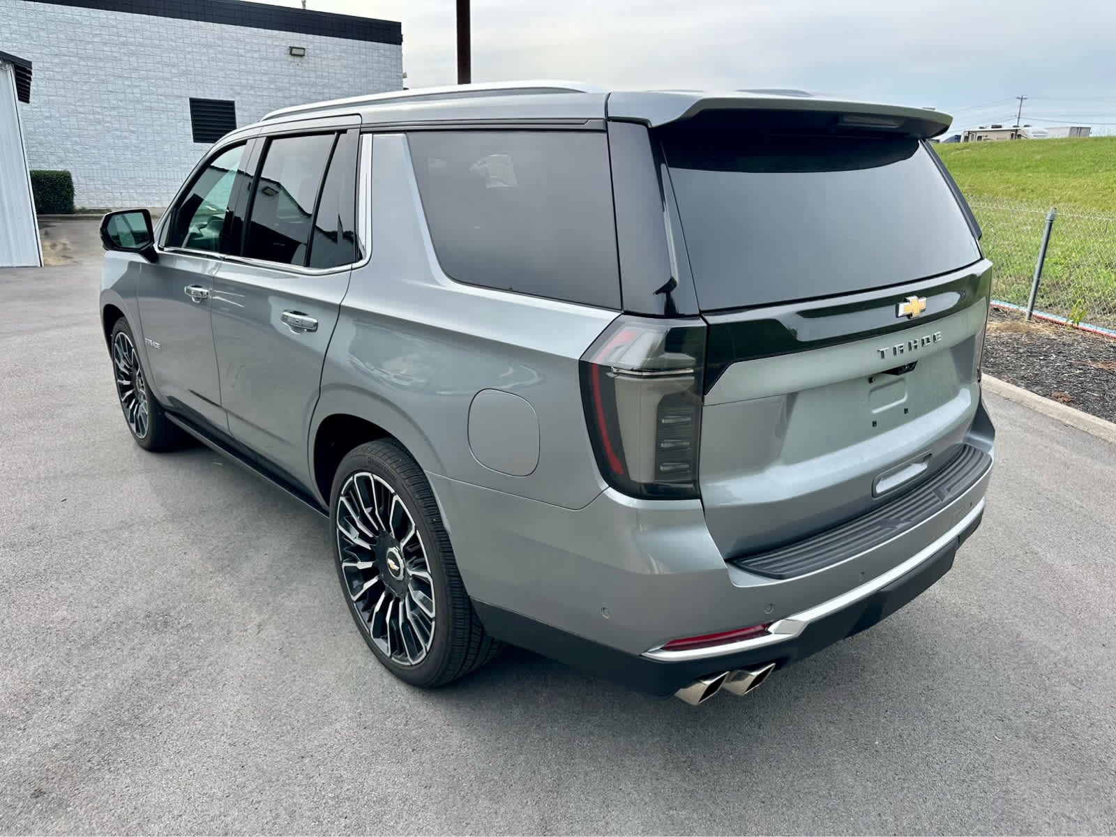 Used 2025 Sterling Gray Metallic Chevrolet High Country image 7