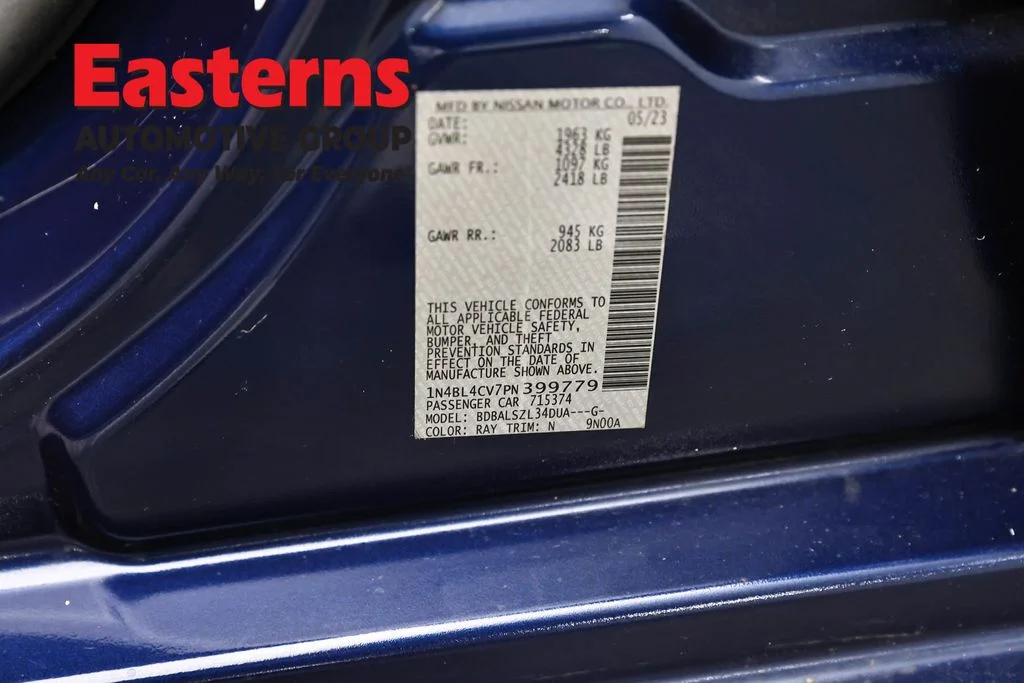 Used 2023 Blue Nissan 2.5 SR image 34