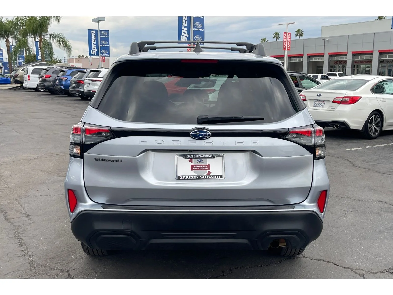 Used 2026 Ice Silver Metallic Subaru Premium image 4