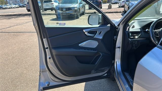 New 2026 Solar Silver Metallic Acura Technology Package image 8