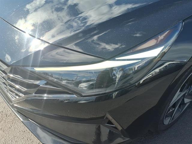 2023 Hyundai Elantra Limited - Photo 10