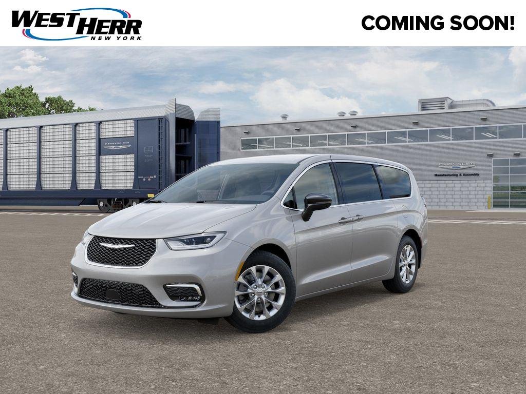 Used 2026 Silver Mist Clearcoat Chrysler Select image 1