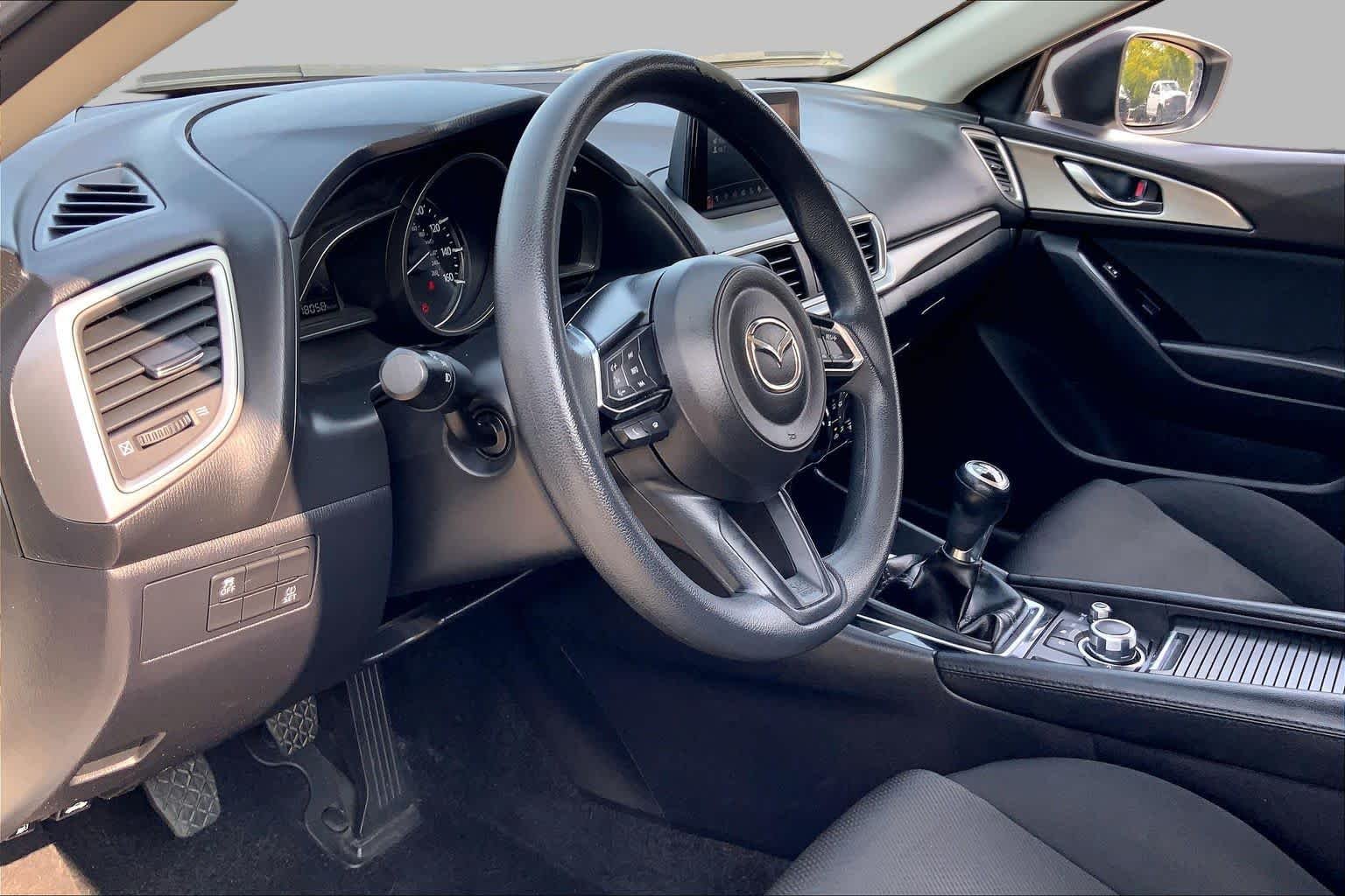 Used 2018 Snowflake White Pearl Mica Mazda Sport image 18