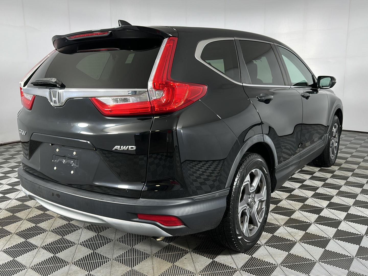 Used 2018 Crystal Black Pearl Honda EX image 25