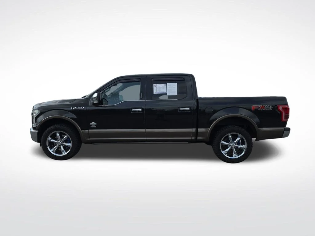 Used 2015  Ford King Ranch image 3