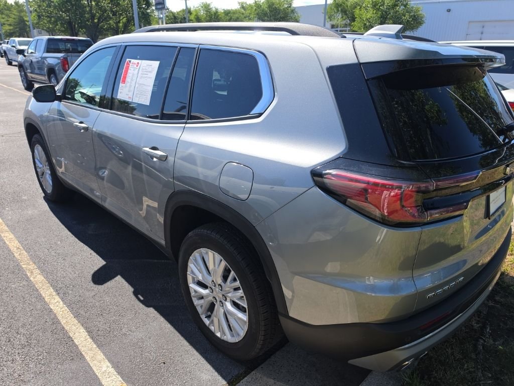 Used 2024 Silver GMC Elevation image 10
