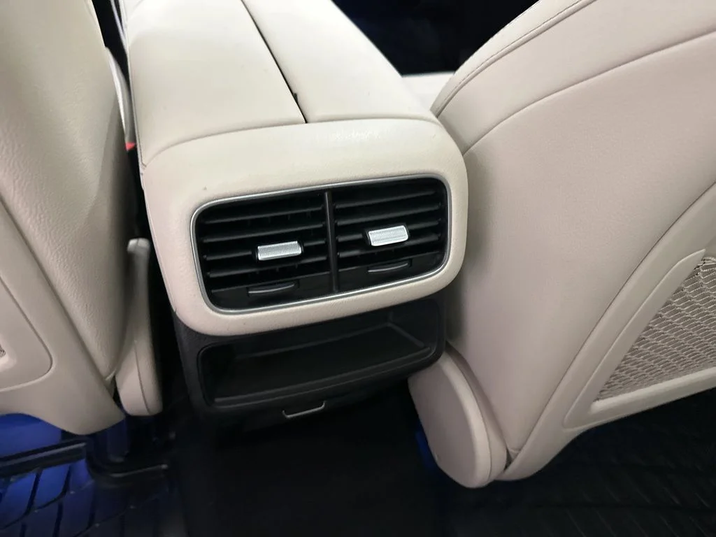 Used 2026 White Mercedes-Benz GLE 450 image 23