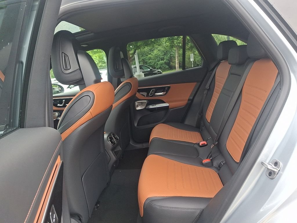New 2026 Cirrus Silver Metallic Mercedes-Benz GLC 300 image 7
