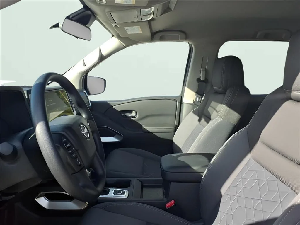 2026 Nissan Frontier SV - Photo 7
