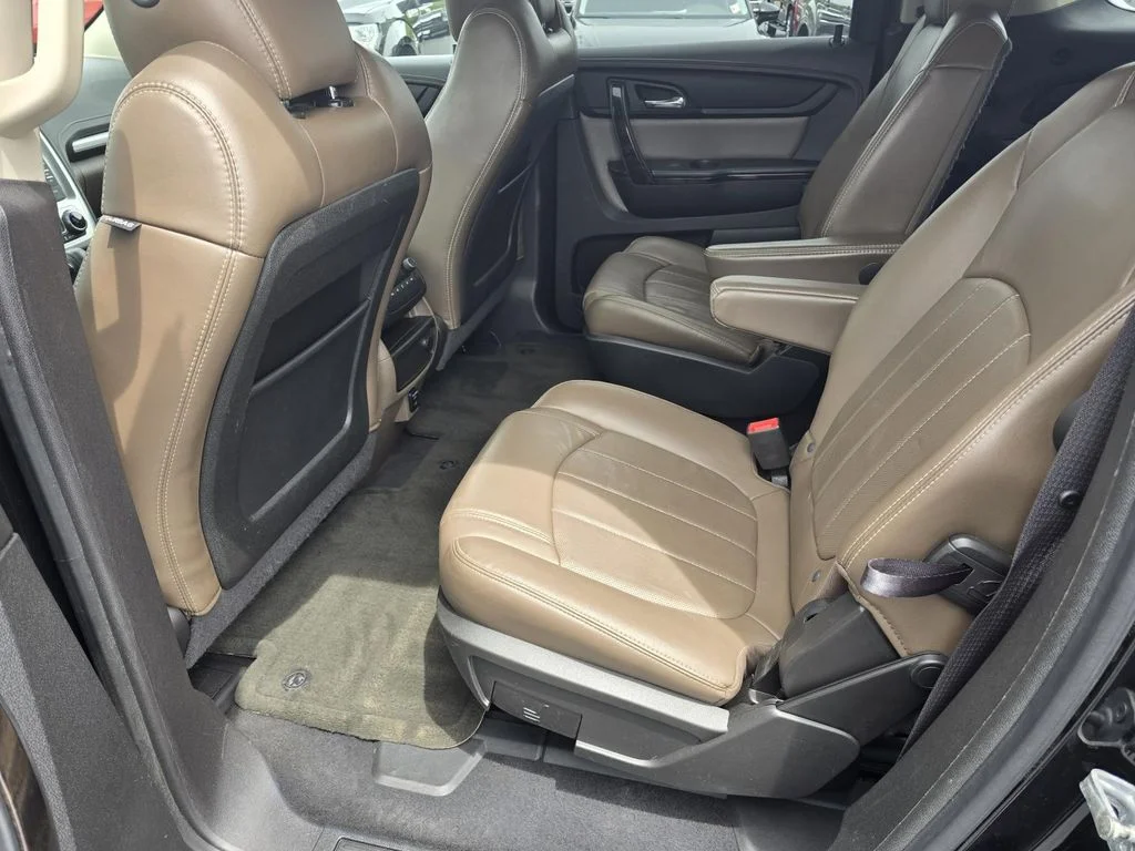 Used 2015 CARBON BLACK METALLIC GMC SLT image 10