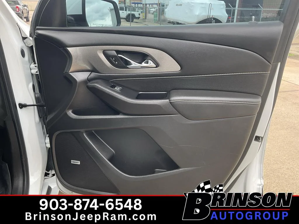 Used 2022 Summit White Chevrolet Premier image 24