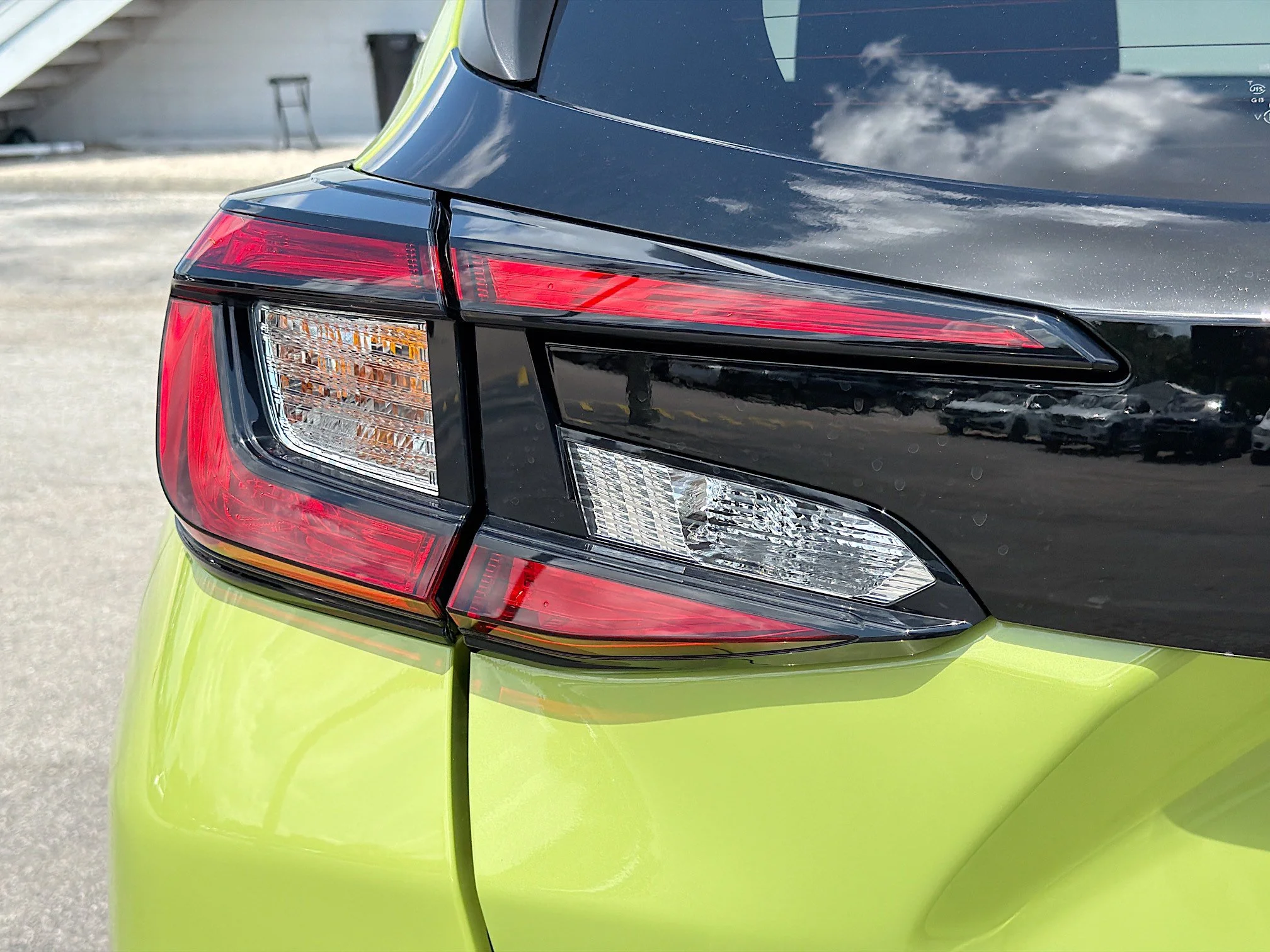 New 2026 Citron Yellow Pearl Subaru Sport Hybrid image 10