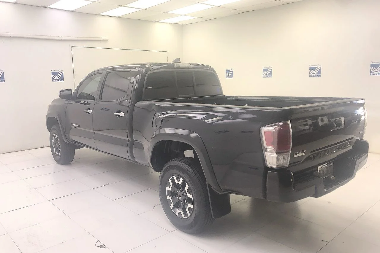 Used 2016 Black Toyota Limited image 5
