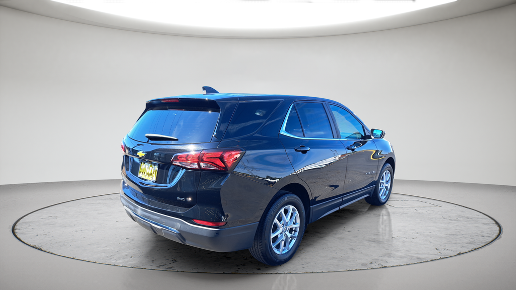 Used 2022 Black Chevrolet LT image 3