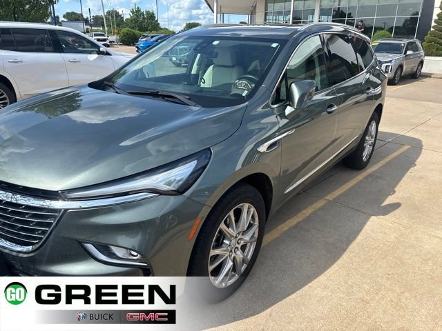 2023 Buick Enclave Premium AWD's photo