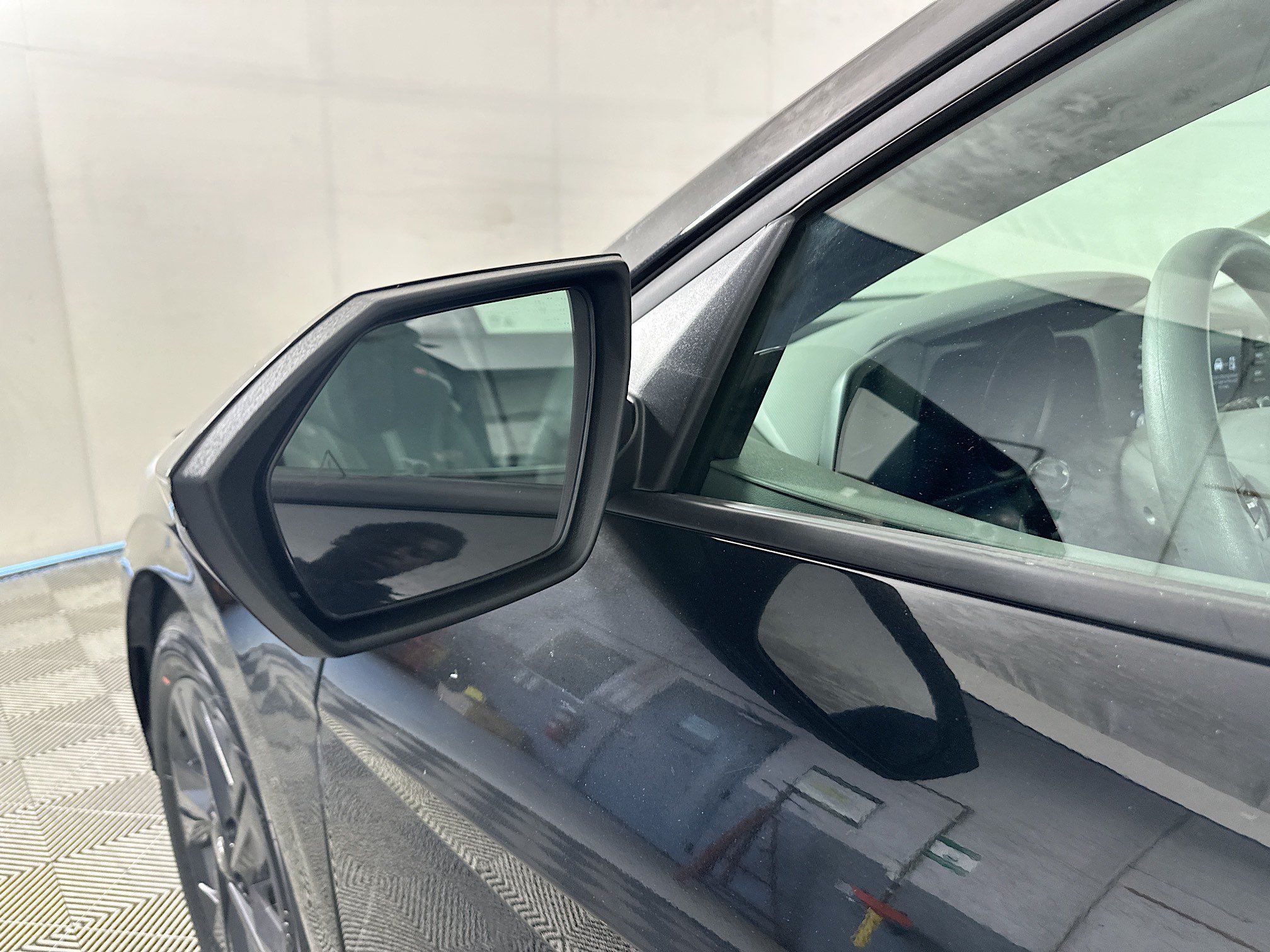 Used 2022 Phantom Black Hyundai Blue image 10