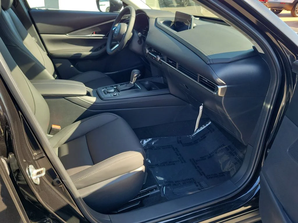 2026 Mazda CX-30 Premium - Photo 15