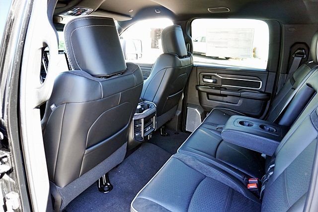 New 2026 Diamond Black Crystal Pearl-Coat Exterior Paint RAM Laramie image 25