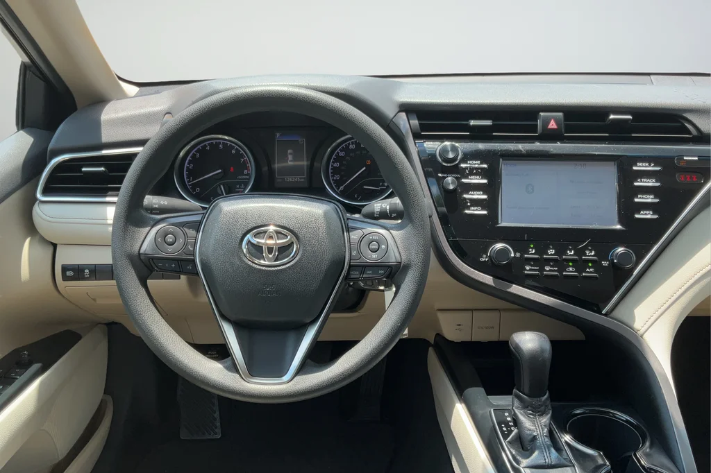 Used 2018 Red Toyota LE image 13