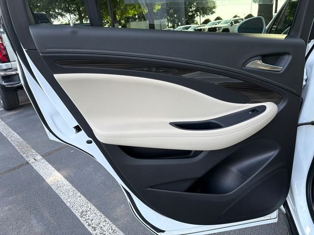 Used 2020 White Buick Essence image 22