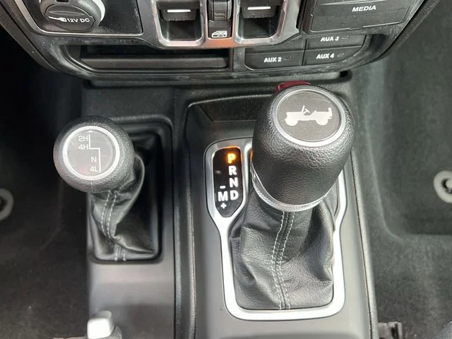 Used 2024 White Jeep Sport S image 15