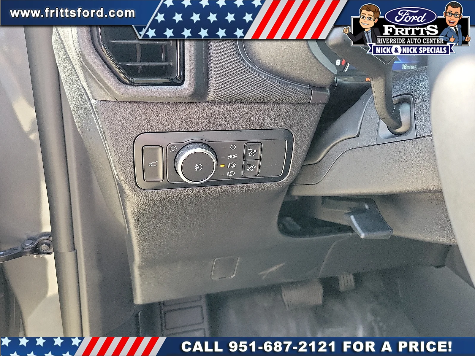 New 2024 Carbonized Grey Metallic Ford Badlands® image 13