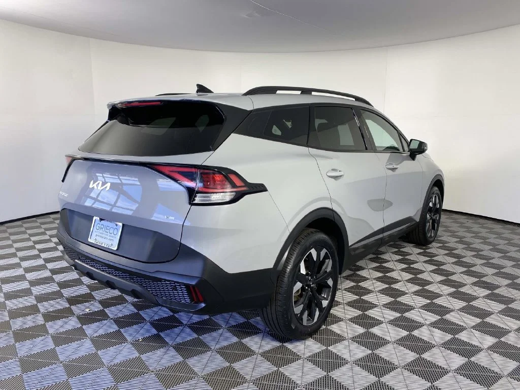 Used 2024 Gray Kia X-Line image 10