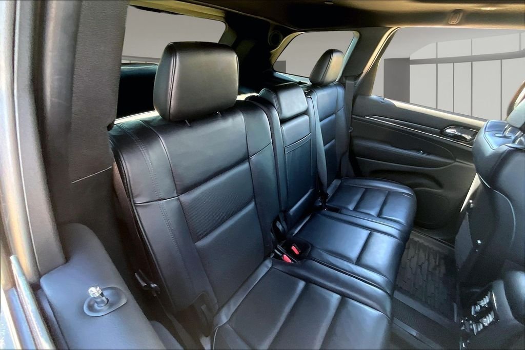 Used 2020 Red Jeep Overland image 28