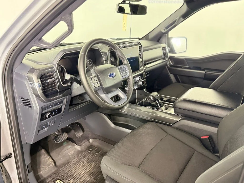 Used 2023 Silver Ford XLT image 13