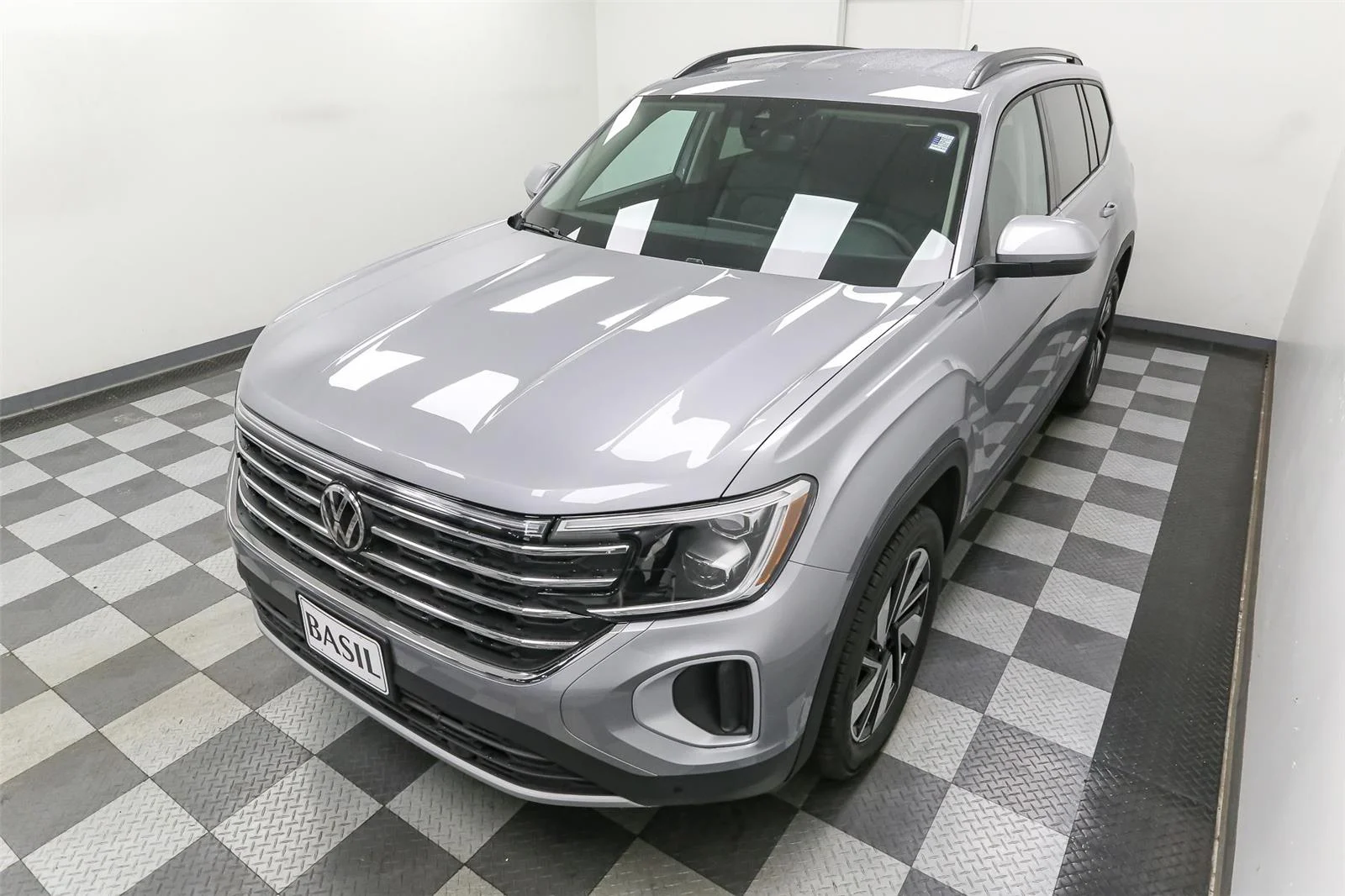 New 2026 Silver Mist Metallic Volkswagen 2.0T SE w/Technology image 6