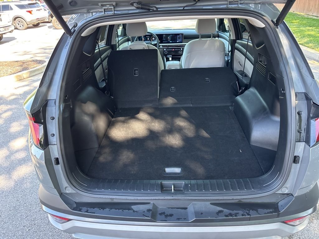 Used 2025 Gray Hyundai SEL image 37