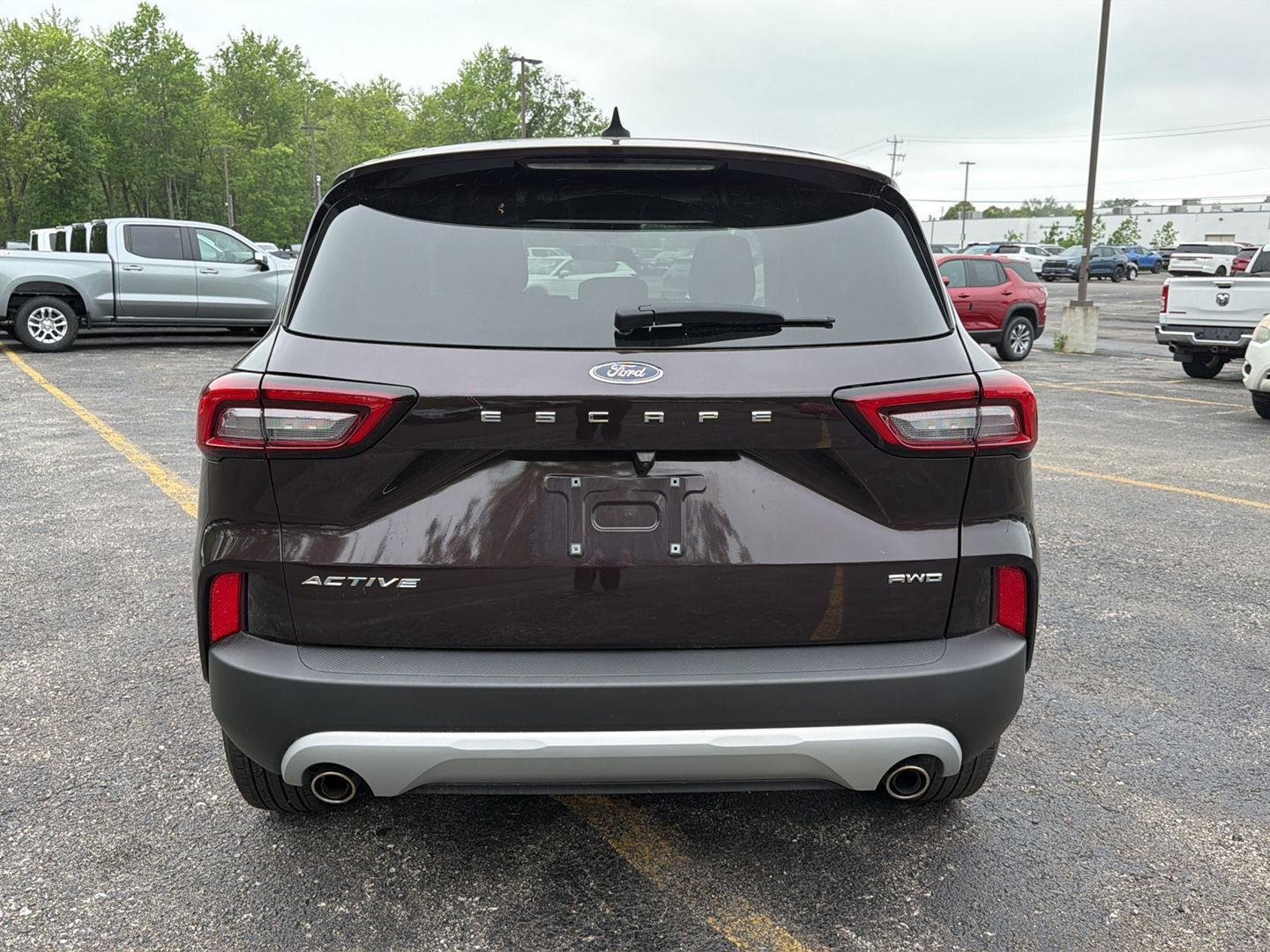 Used 2023 Cinnabar Red Ford Active image 4