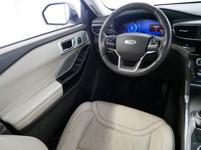 Certified Used 2021 White Metallic Ford Platinum image 11