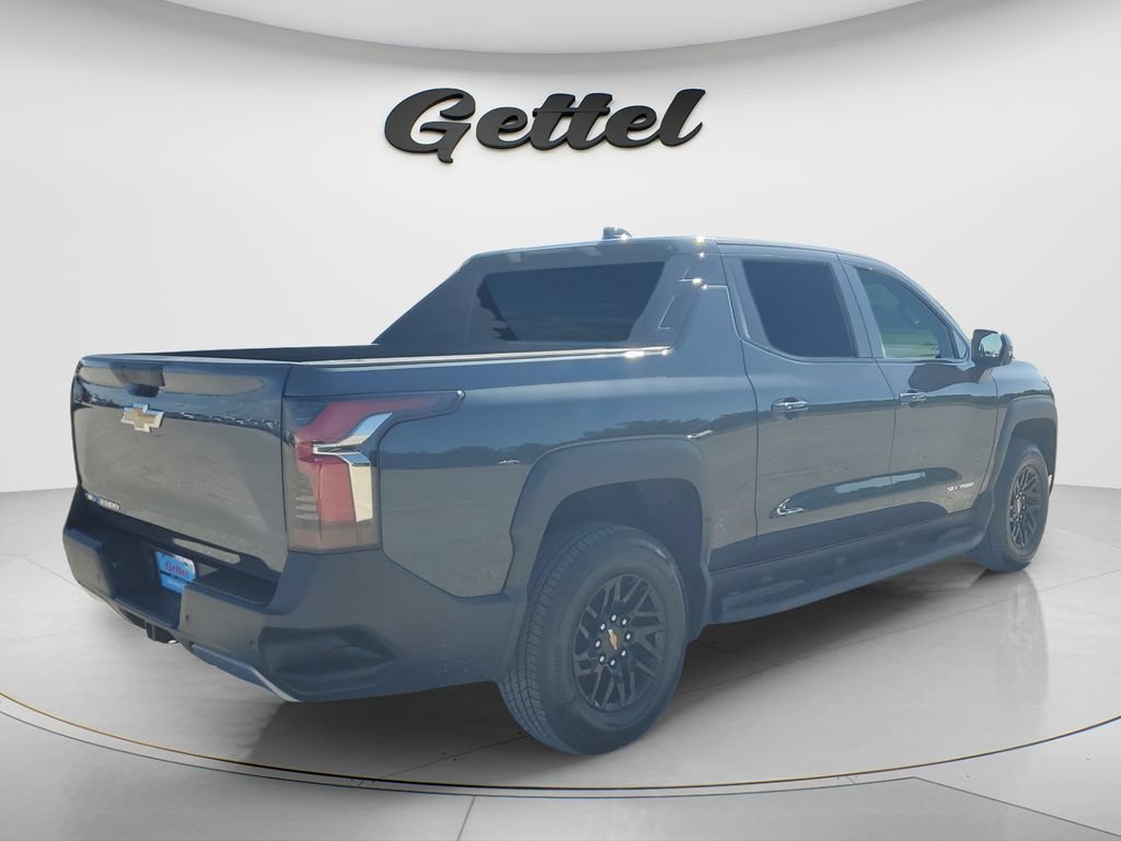 Used 2026 Blue Smoke Metallic Chevrolet LT - Standard Range image 12