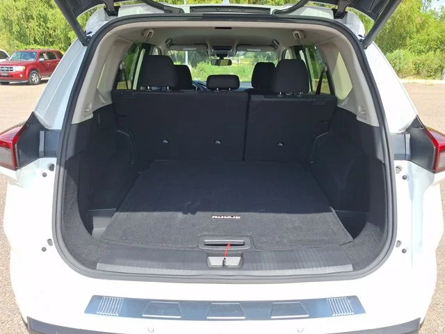Used 2024 White Nissan SV image 23