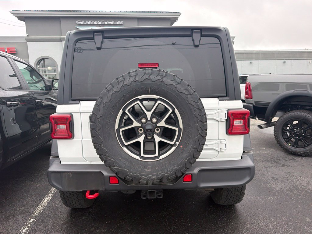 Used 2026 White/off-white Jeep Rubicon image 2