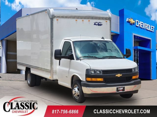 New 2026 Chevrolet Express Cutaway 3500 1WT