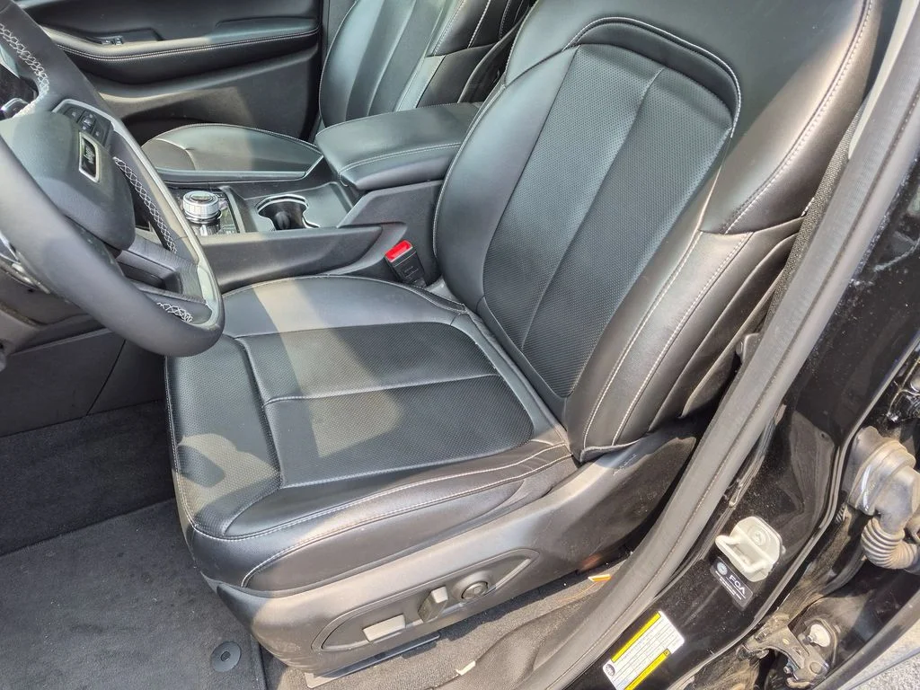 Used 2023 Black Jeep 4xe image 27