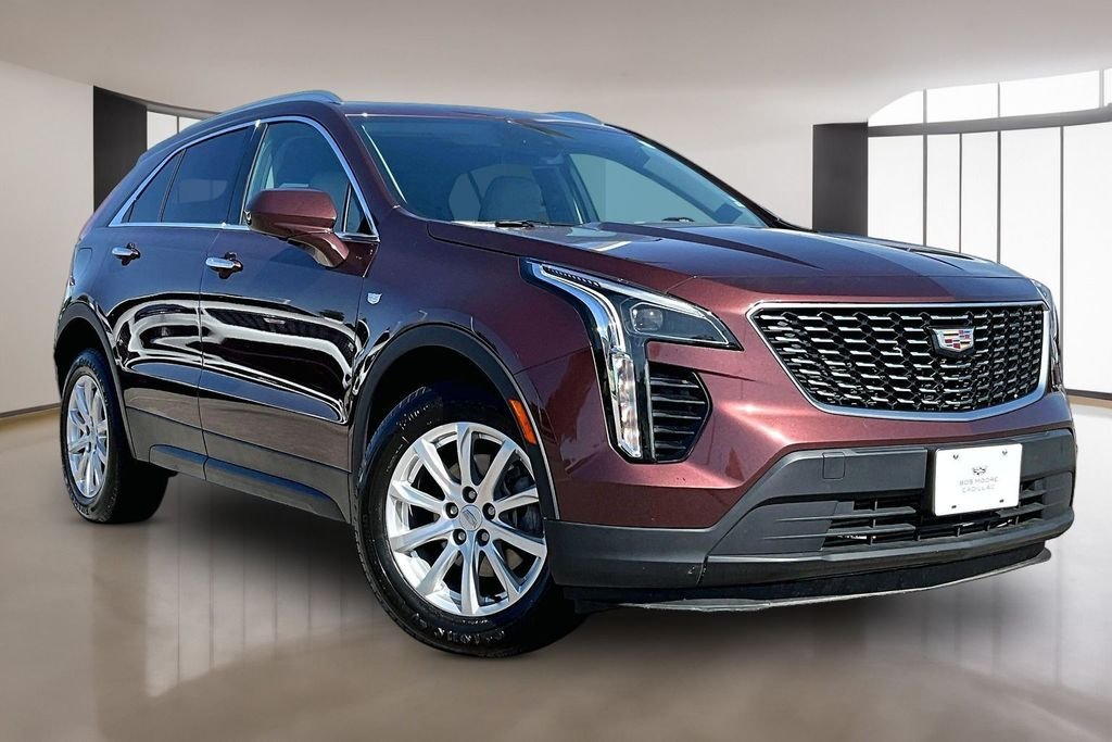 Used 2023 Red Cadillac Luxury image 11