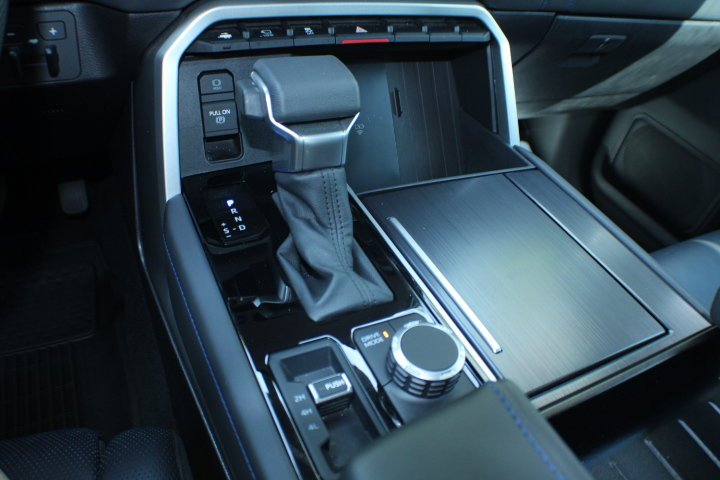 Certified Used 2025 Wind Chill Pearl Toyota Platinum image 13