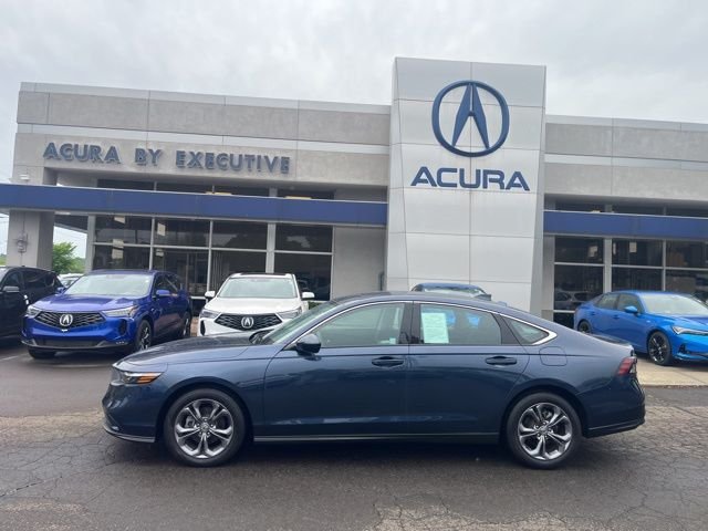 Used 2024 Canyon River Blue Metallic Honda EX image 42