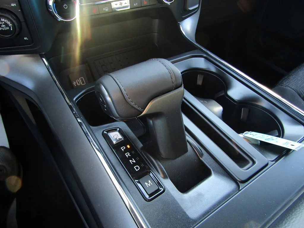 New 2026 Carbonized Gray Metallic Ford XLT image 38