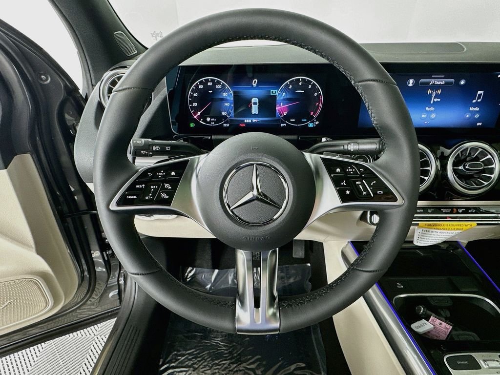 Used 2026 Gray Mercedes-Benz GLA 250 image 11