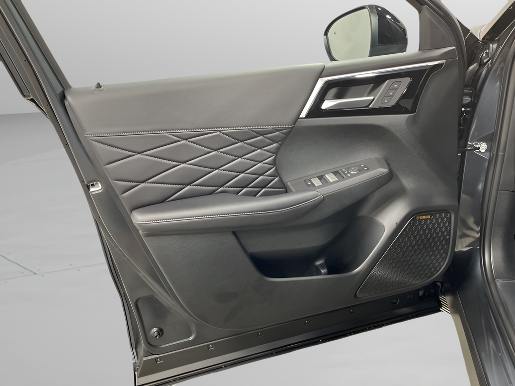 New 2026  Mitsubishi Black Edition image 24