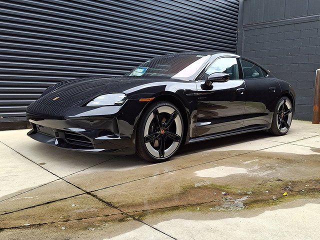 2026 Porsche Taycan 4 Black Edition