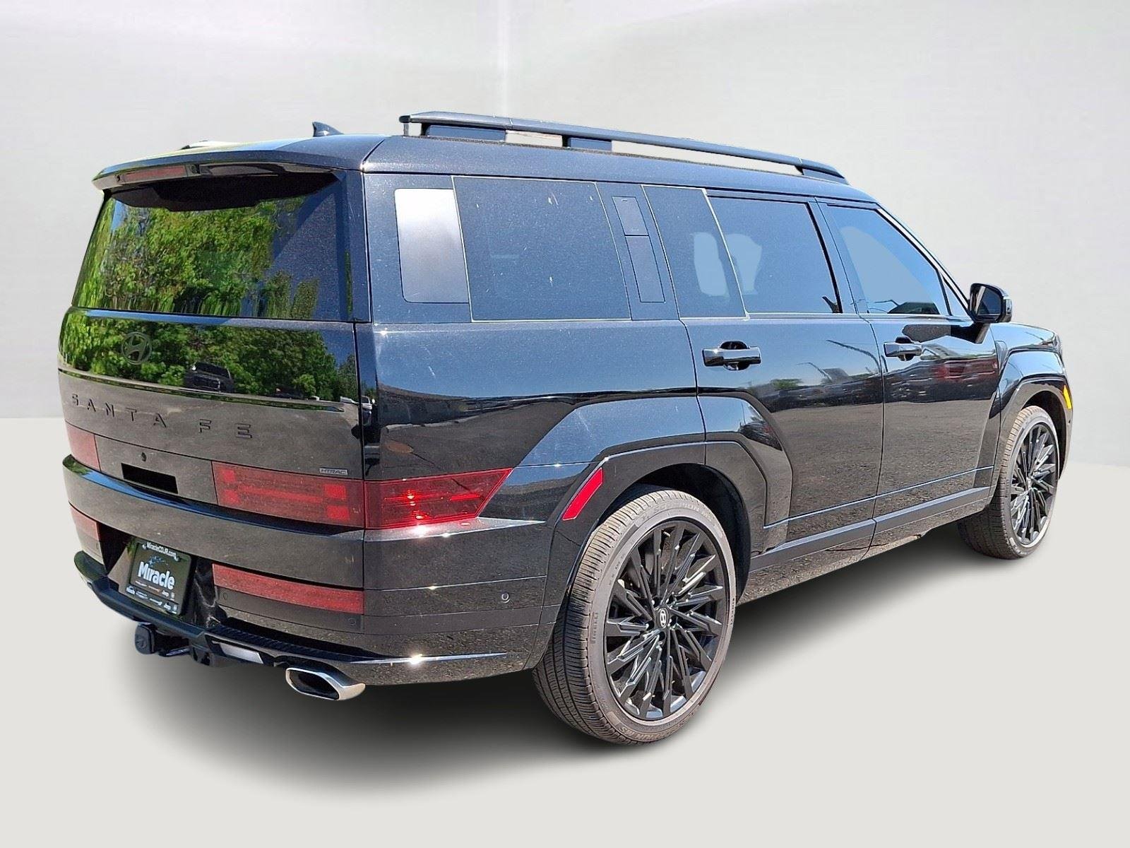 Used 2025 Phantom Black Hyundai Calligraphy image 7